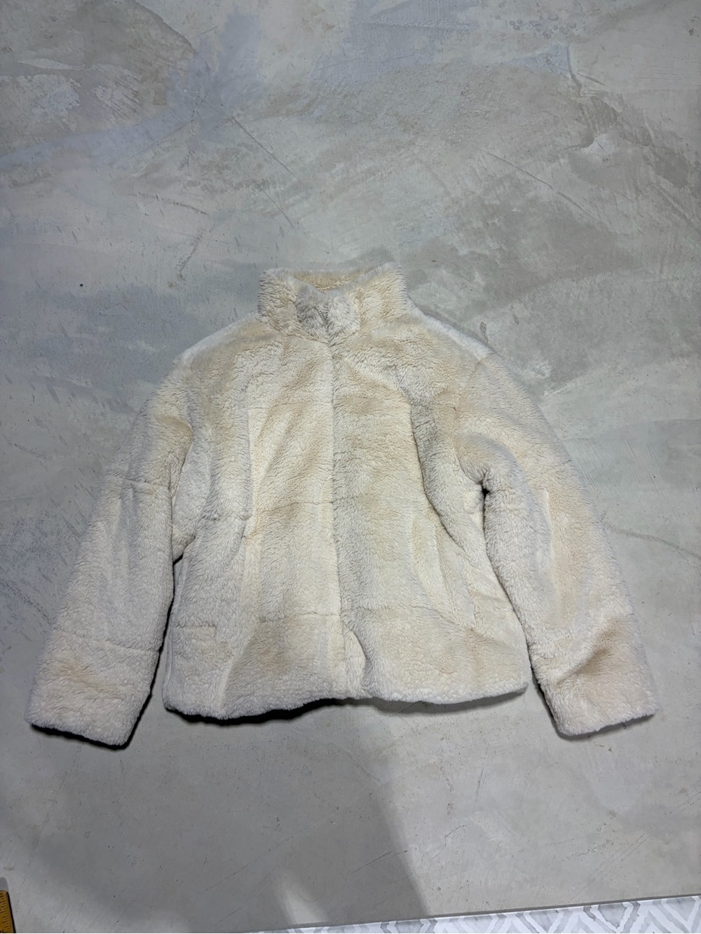 Kendall & Kylie Pacsun NWT Women's Cream Plush Faux Fur Jacket M/L MSRP$70